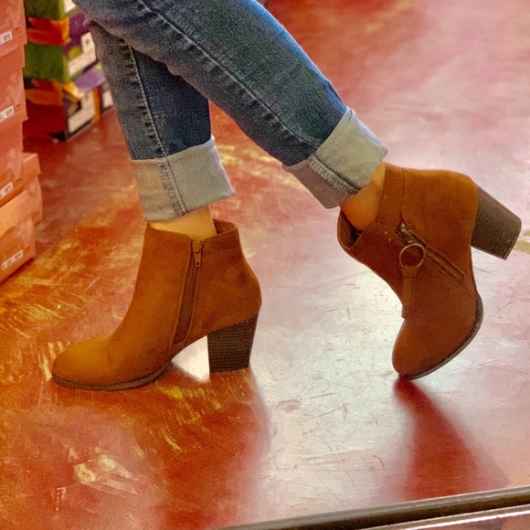 Soda Zipper Pull Cognac Suede Heel Ankle Bootie 6 - Picture 6 of 8
